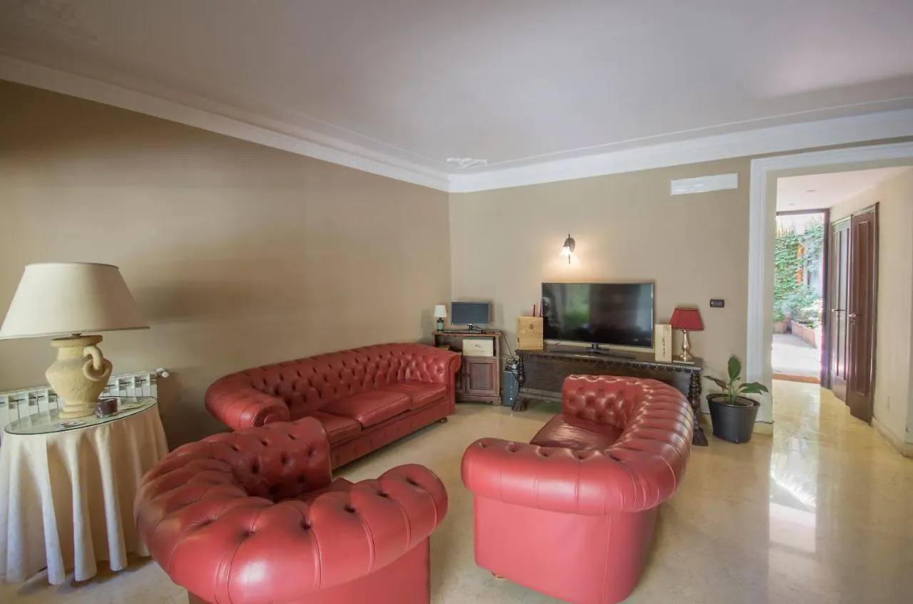Etnea Suite 668 Catane 3*,  Italie