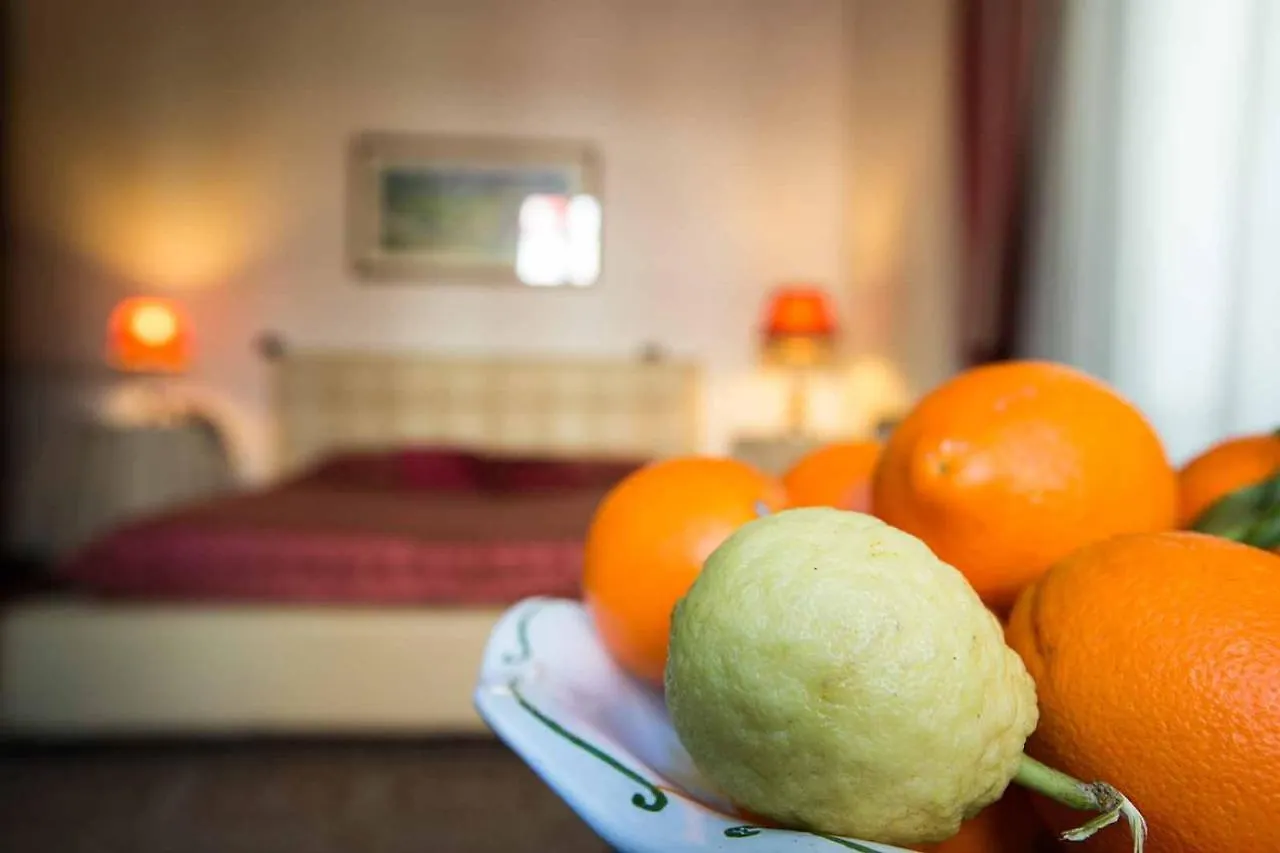 Etnea Suite 668 Catane 3*,  Italie